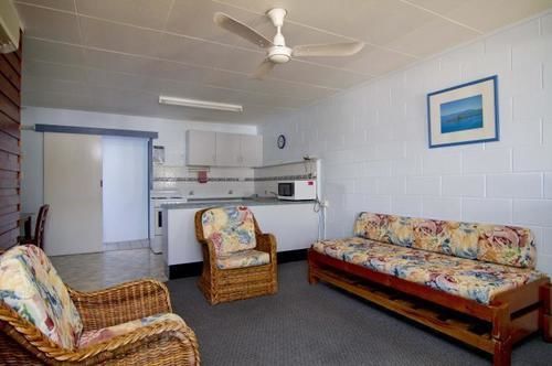 Aparthotel Sky View Units Bowen Esterno foto