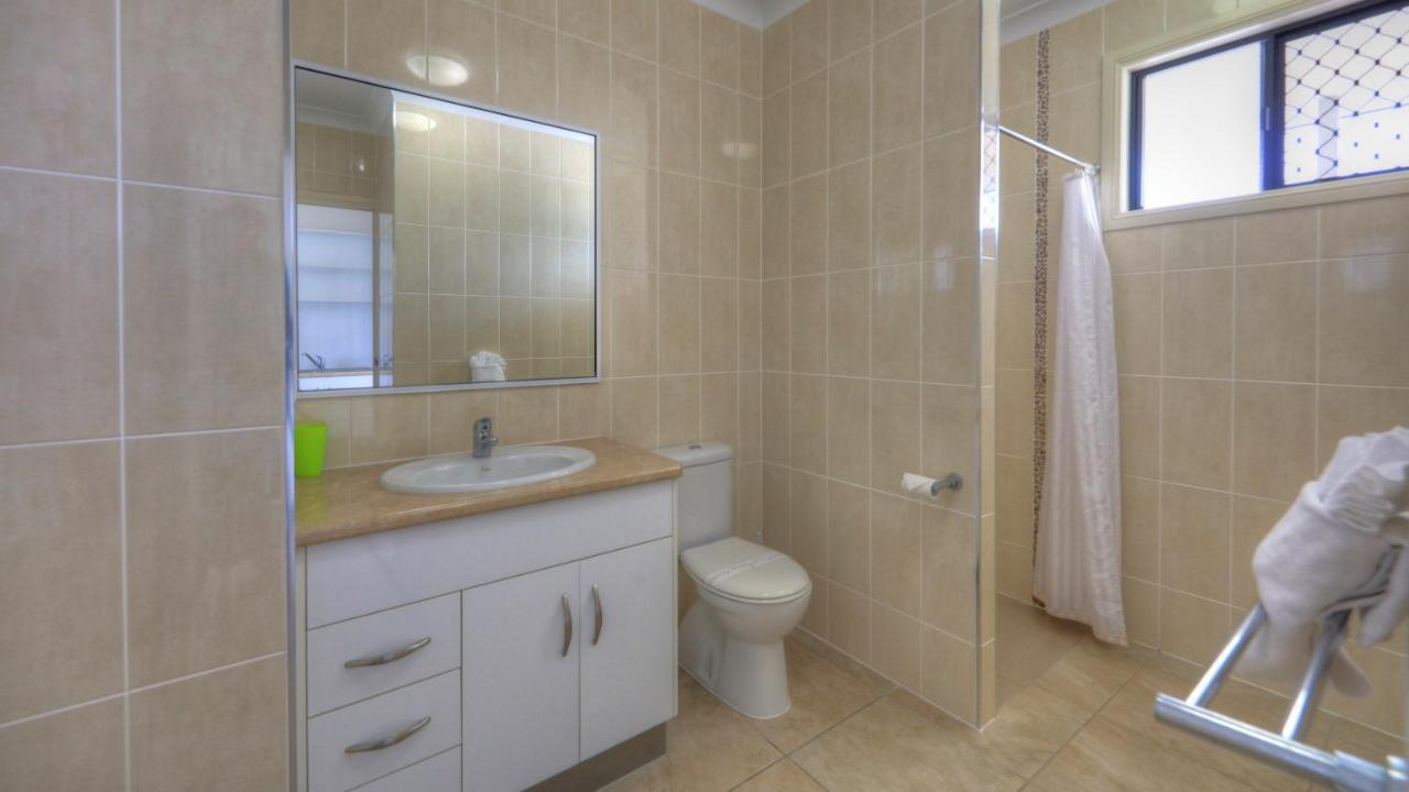 Aparthotel Sky View Units Bowen Esterno foto