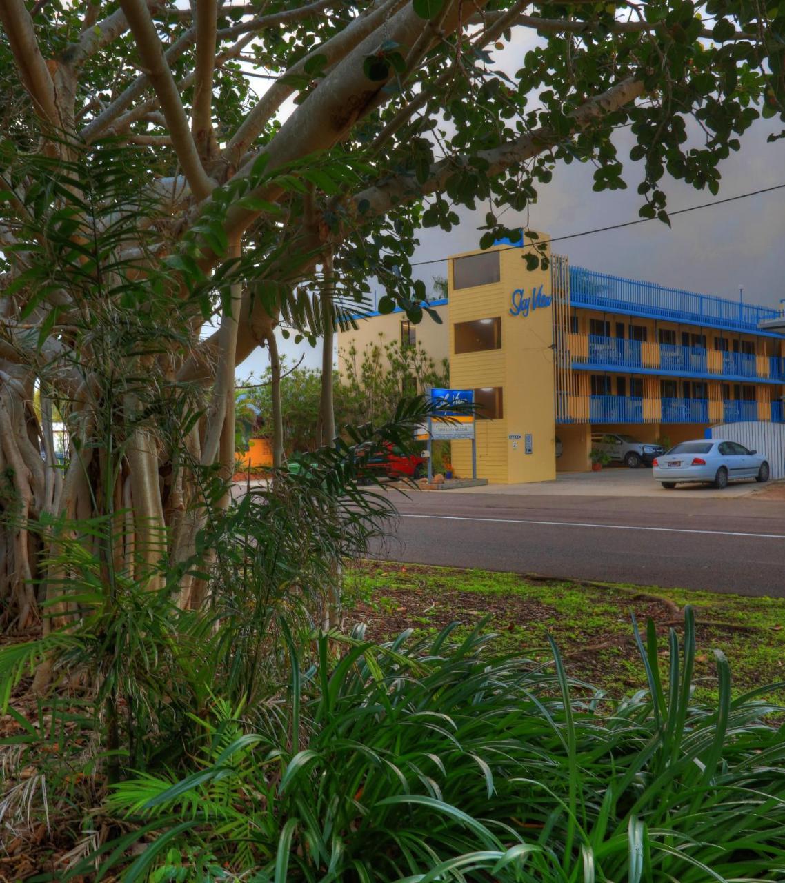 Aparthotel Sky View Units Bowen Esterno foto
